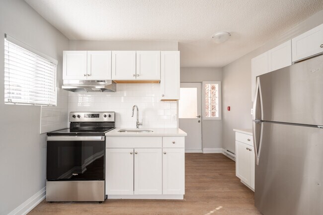Photo du bâtiment - Spacious 1 Bedroom
