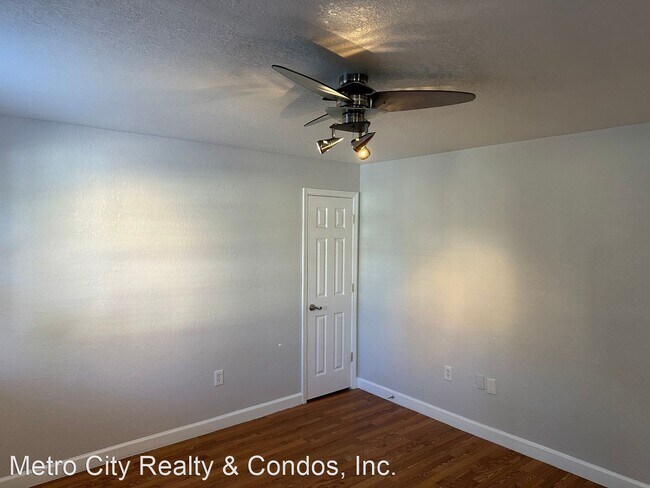 Building Photo - 1 br, 1 bath House - 805 Weldona Lane #104