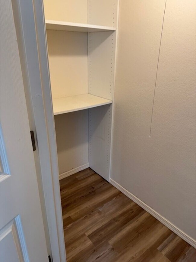 Foto del edificio - 2 BEDROOM TOWNHOME IN PHOENIX