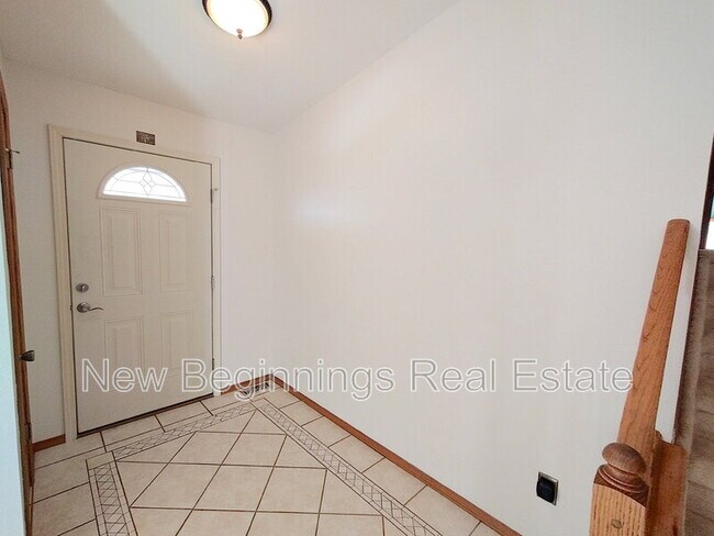 Foto del edificio - 2125 Sather Dr