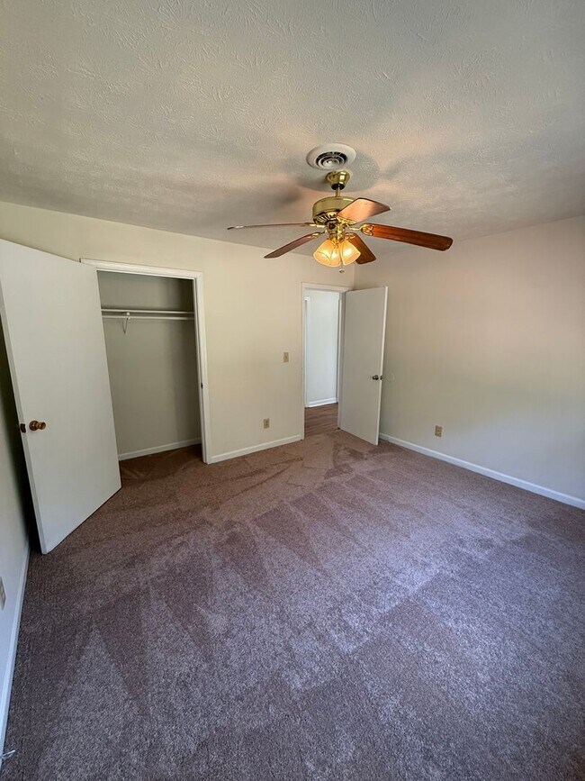 Foto del edificio - 1272 Aiken Rd