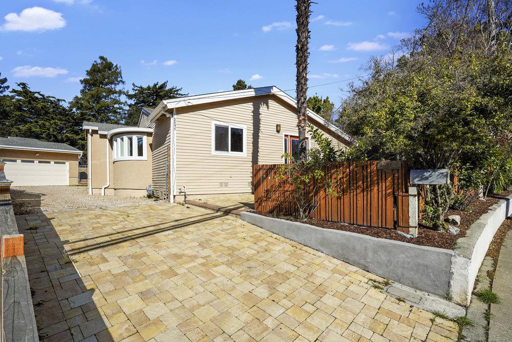 Primary Photo - 2696 San Carlos Ave