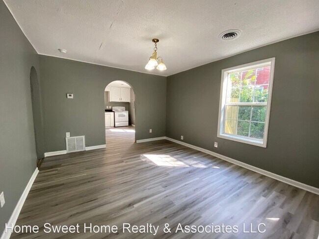 Building Photo - 2 br, 1 bath House - 2531 W Page St