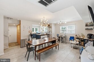 Building Photo - 11317 College View Dr