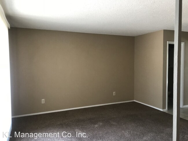 Building Photo - 124-126 Pebble Creek Dr