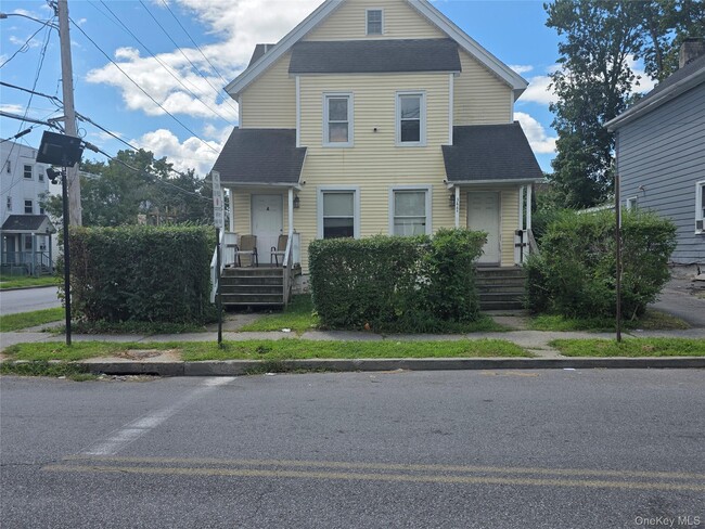Building Photo - 344 Mansion St