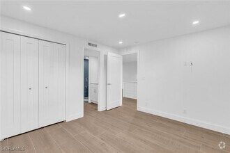 Building Photo - 1085 Forest Lakes Dr