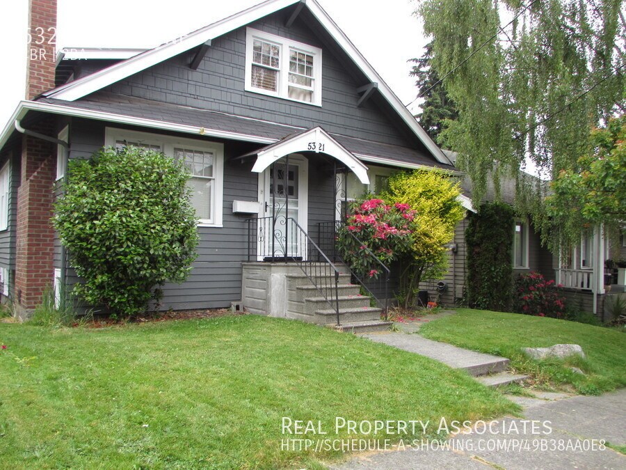 Primary Photo - 4 bedroom home in University District