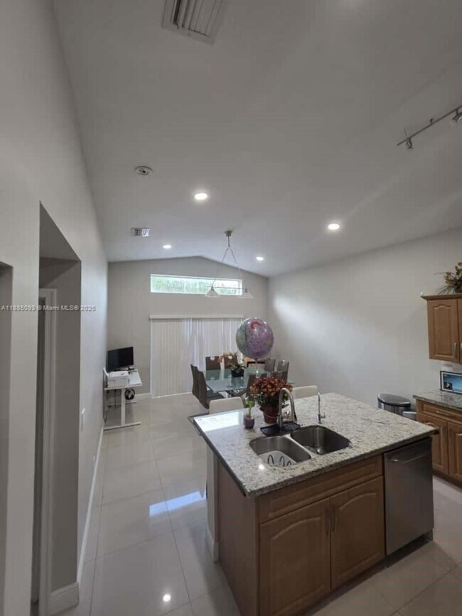 Foto del edificio - 16250 SW 26th St