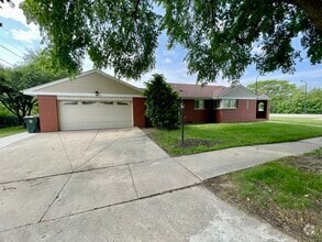 Building Photo - 7075 N Cicero Ave