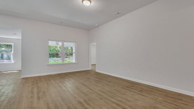 Building Photo - Hartford - Statesboro 3 Bed 2 Bath