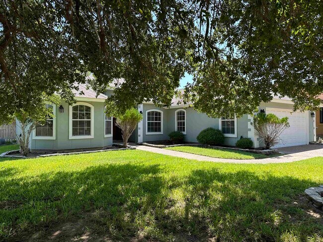 Foto del edificio - 223 Oriole Ln