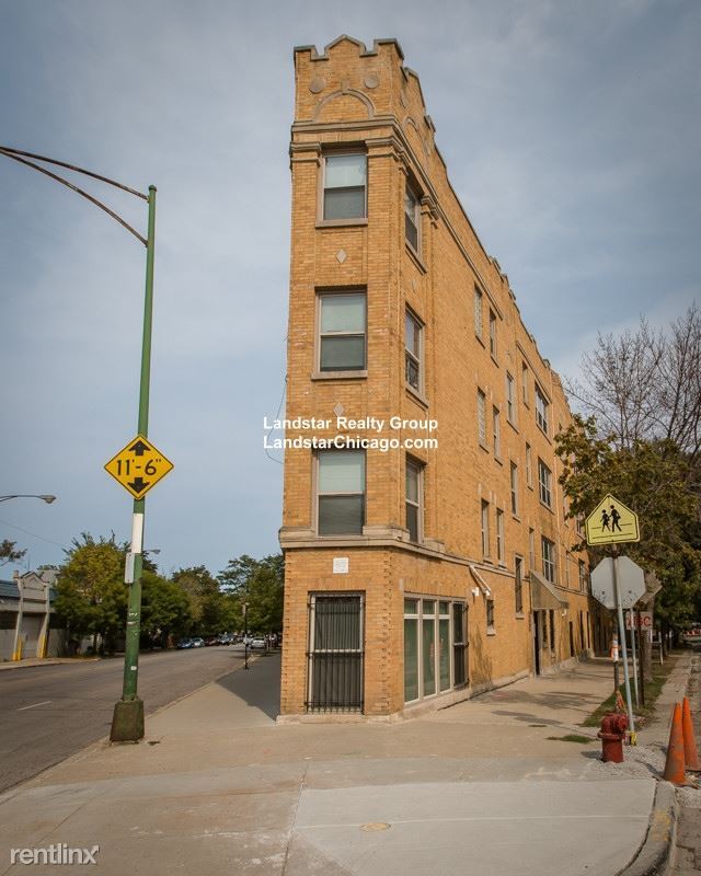 Primary Photo - 7229 N Rogers Ave
