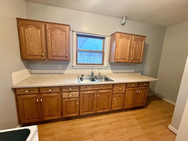 Building Photo - 3 Bed 1 Bath Single Family Home in Wausau