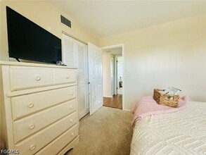 Building Photo - 1580 Pine Valley Dr