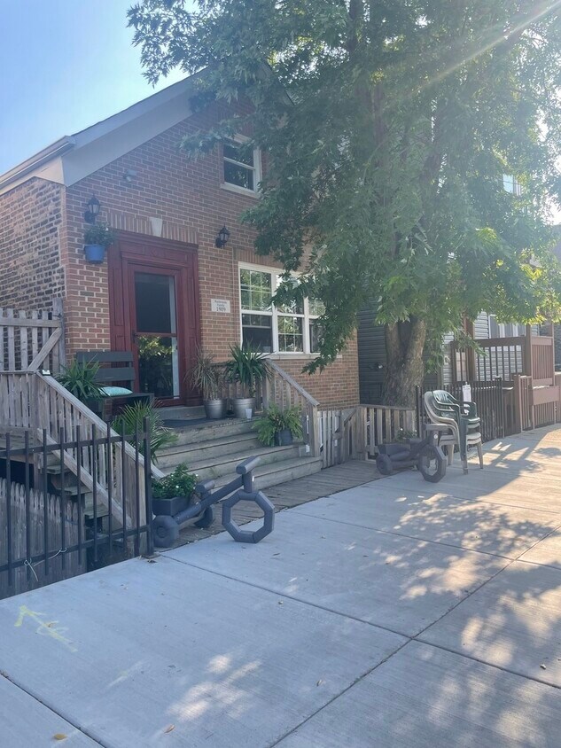 Foto principal - 1909 W 19th St