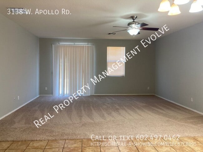 Foto del edificio - Large 5 Bedroom Home