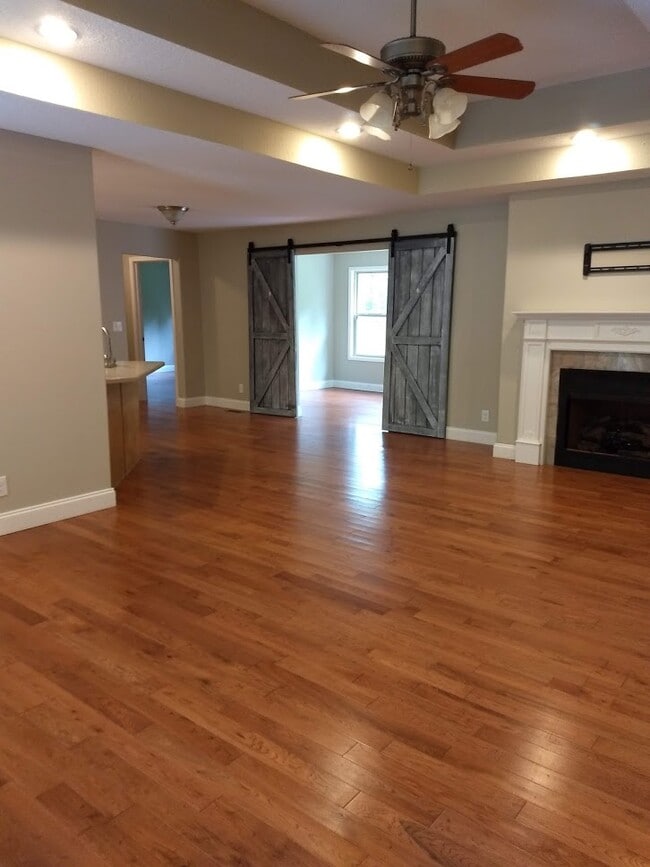 Foto del edificio - 6345 Osage Rd