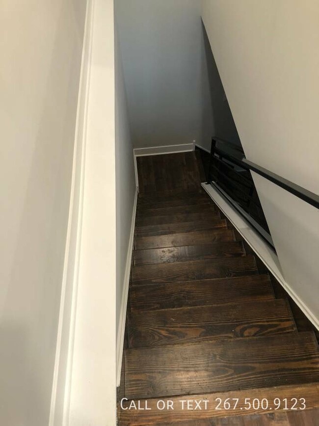 Photo - 1419 N Franklin St Apartment