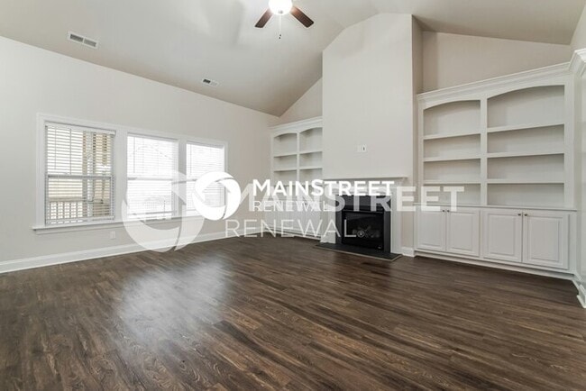 Building Photo - 3 Bedroom Pet-Friendly Home in CLAYTON, NC with Main Street Renewal