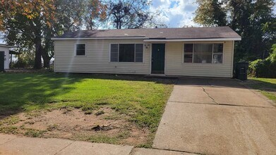 Building Photo - 1105 Norris Dr