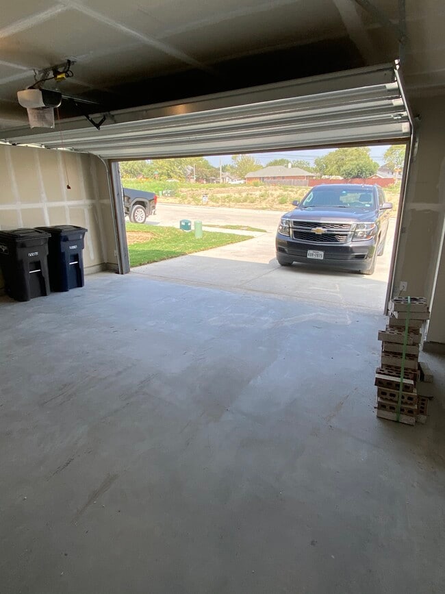 Foto del edificio - 5513 Mountain Island Dr