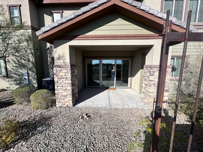 Building Photo - 1350 River Boat Dr