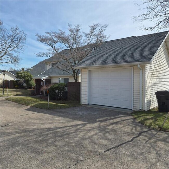 Foto del edificio - 956 Brighton Way