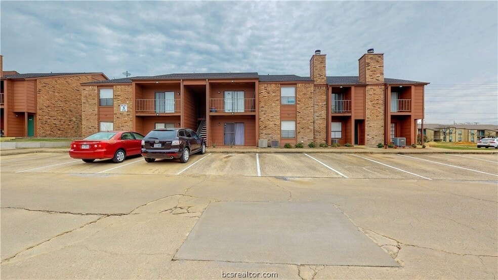 Photo - 904 UNIVERSITY OAKS Blvd Unit 80