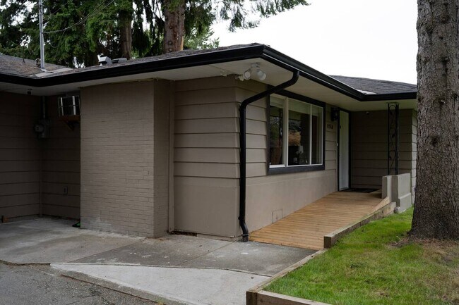 Rampe d'accès - 11940 96 Av