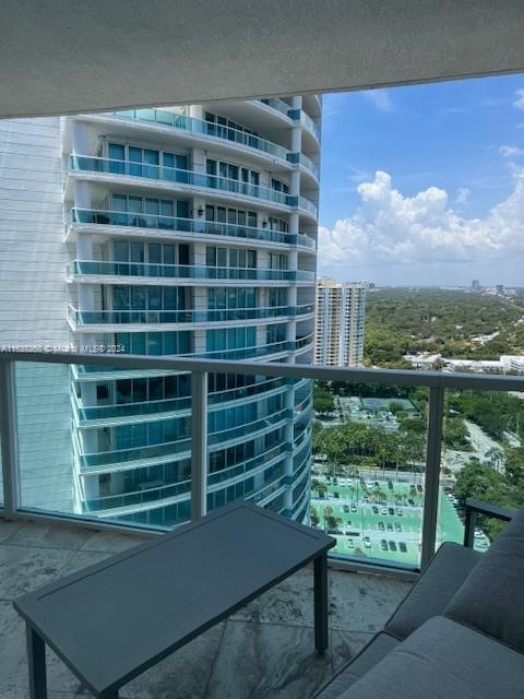 Building Photo - 2101 Brickell Ave