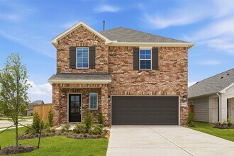Building Photo - 32503 Midsummer Dr
