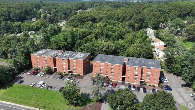  - Main Place Apartments