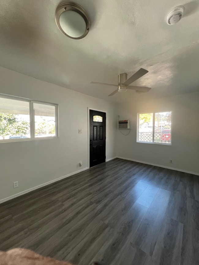 Building Photo - Available Now Welcome to your new casa —classic LA charm meets modern comfort