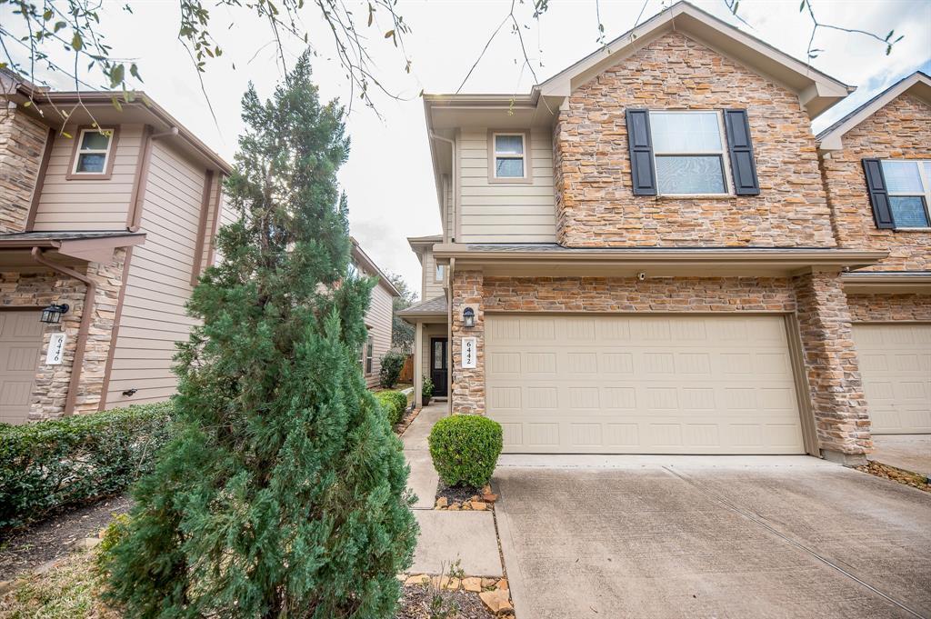 Foto principal - 6442 Calgary Woods Ln