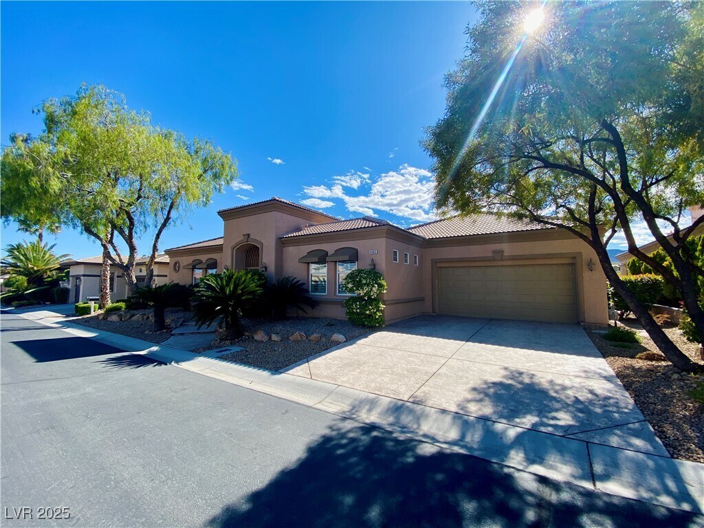 Foto principal - 4565 Riva De Romanza St