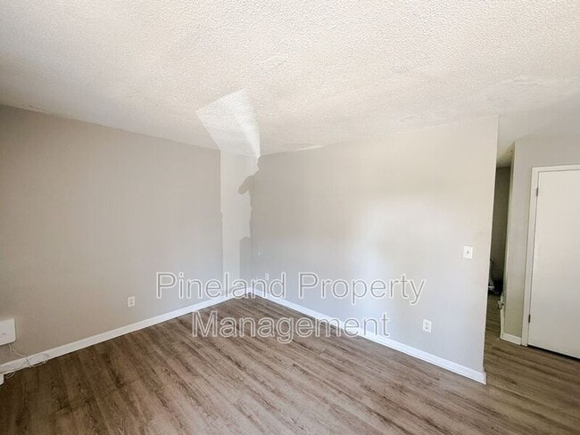 Building Photo - 1176 Andrews Rd