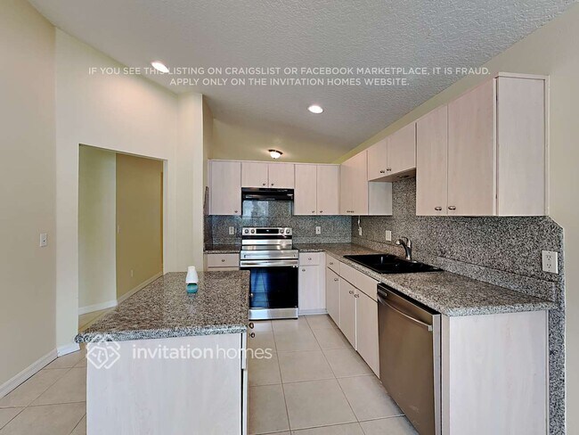Foto del edificio - 867 Douglass Ave