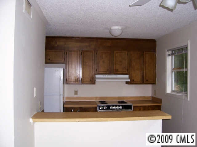  - 1802 Village Lake Dr