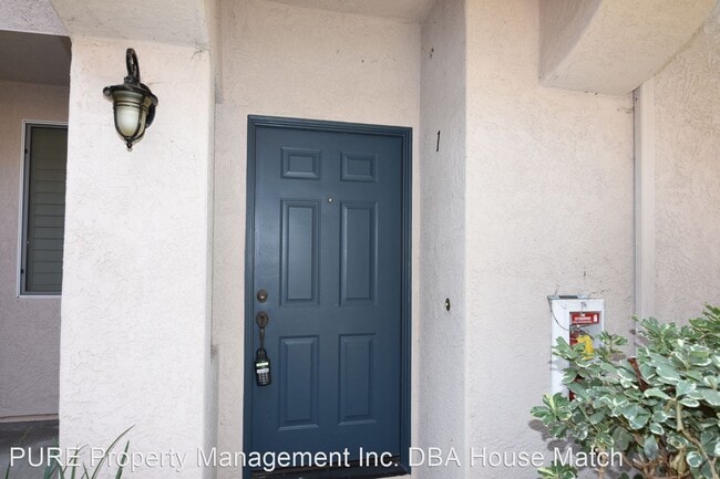 Building Photo - 2 br, 2 bath House - 5560 Renaissance Dr. #1