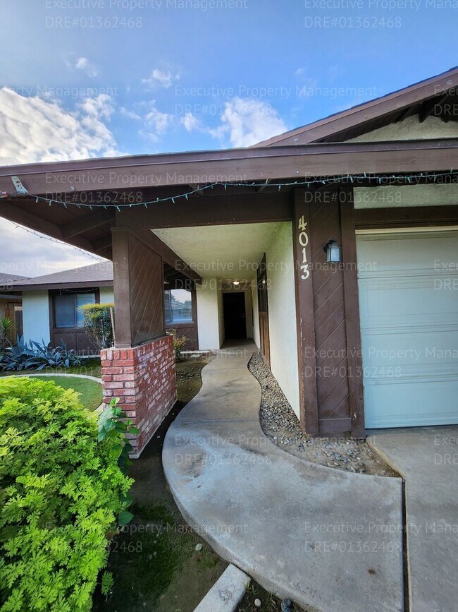 Foto del edificio - 3 bedroom/ 2 bath house near Pacheco Rd/ A...