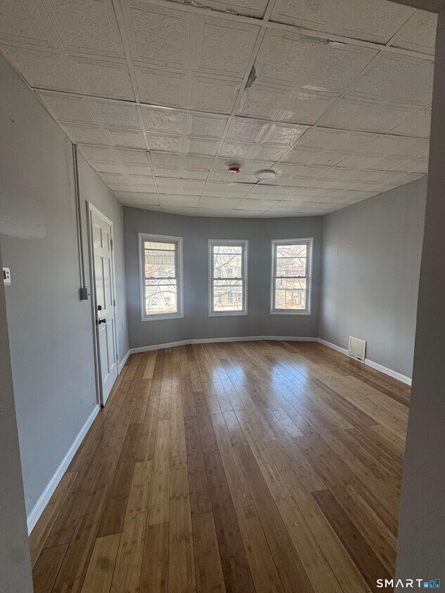 Foto del edificio - 52-54-54 Ives Ct