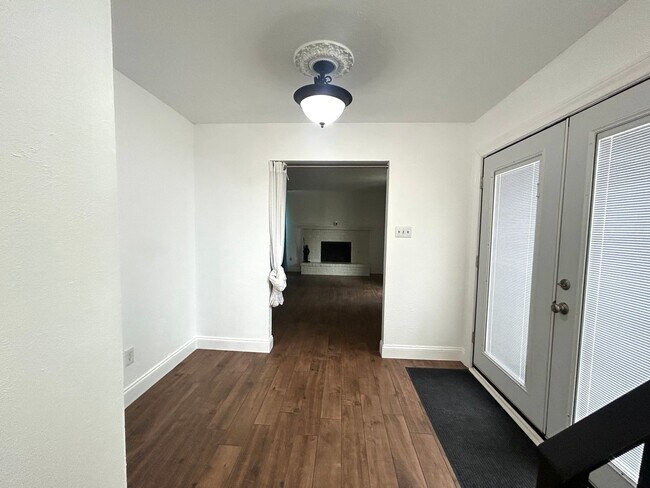 Foto del edificio - 4240-4242 Harvest Hill