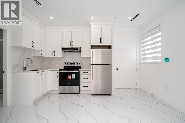 Photo du bâtiment - 4xxx W 28th Ave