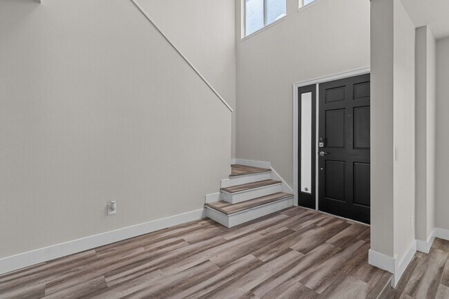 Foto del edificio - Spacious Corner Lot Retreat in the Heart o...