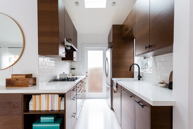 Building Photo - 1747 N New Hampshire Ave