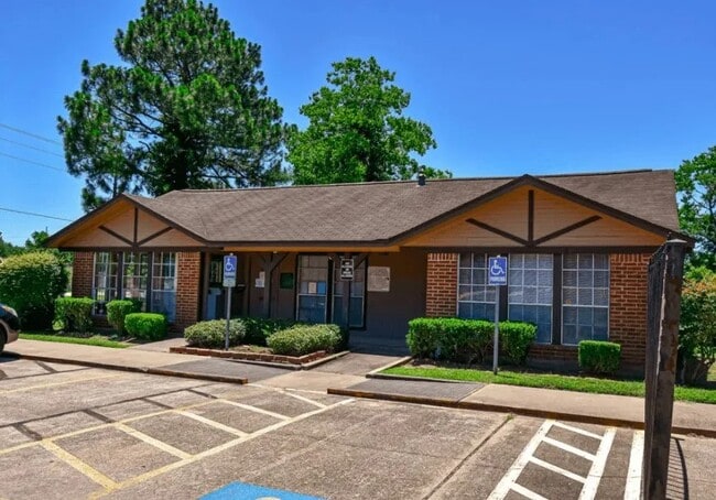 Building Photo - 20598 Pine Island Rd