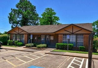 Building Photo - 20598 Pine Island Rd