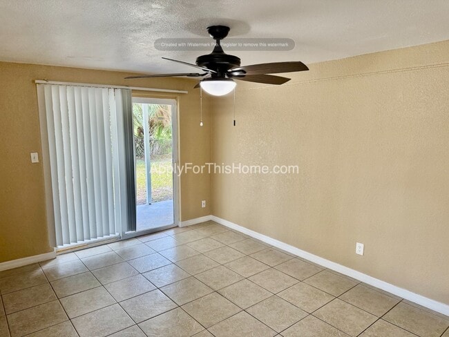 Foto del edificio - Single Family Home