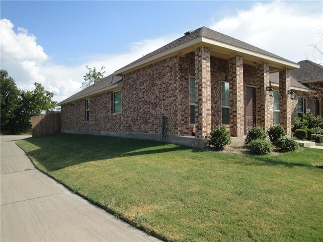 Building Photo - 2247 Colby Ln